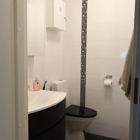 Luxury In The Heart Of * Pello